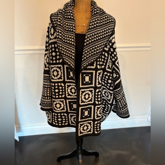 Maeve Anthropologie Square Patchwork Kimono Black & White Oversized Sweater XL - Picture 4 of 10